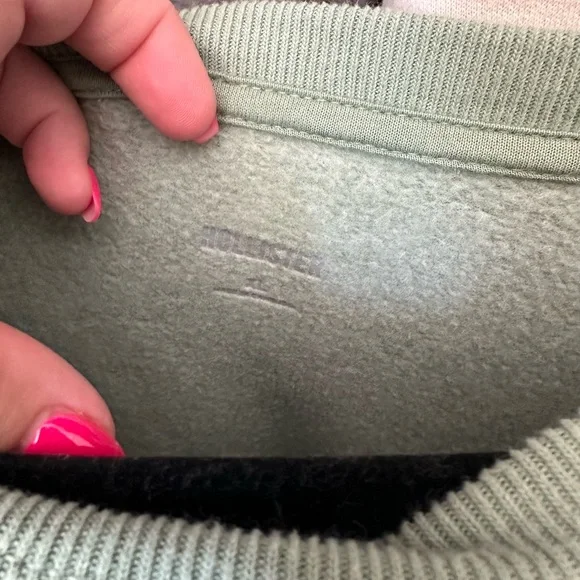 Hollister Green Boston Sweatshirt - Picture 2 of 2